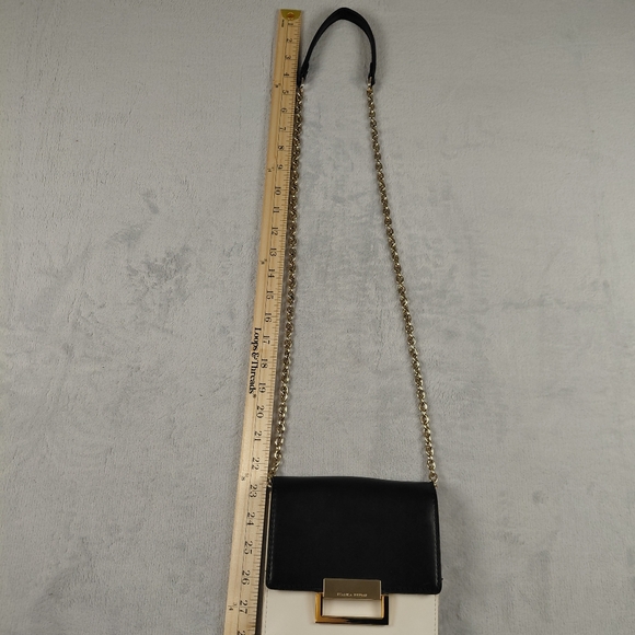 Ivanka Trump Small Purse - Picture 12 of 13